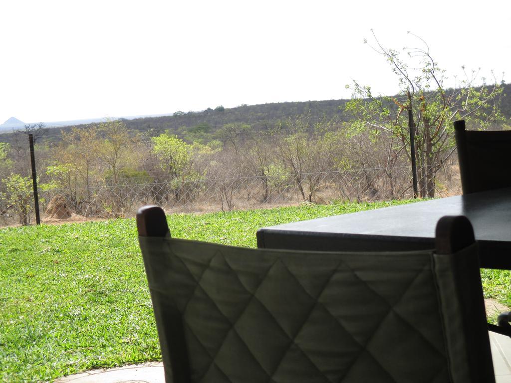 Tingala Lodge - Bed In The Bush Phalaborwa Exterior foto
